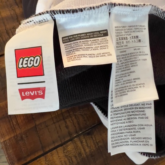 Levi’s X LEGO Men’s Relaxed Multicolor Hoodie - Picture 14 of 16